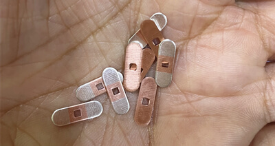 شحنة للأختام المصنوعة من شريط ترصيع الفضة